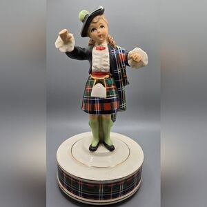Schmid Bros Inc Musical Scottish Lady Figurine Works Fine Exc Cond Japan
